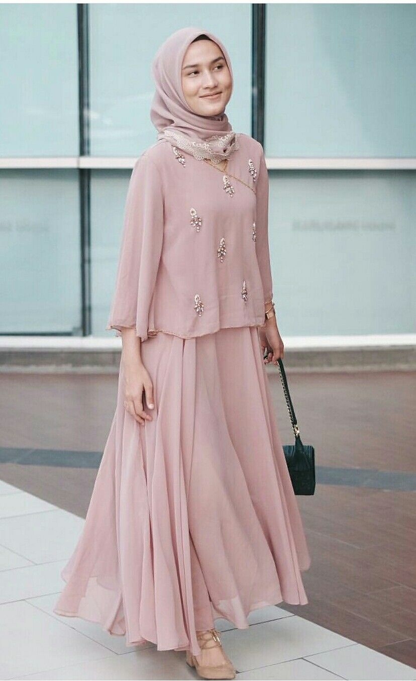 baju kondangan simple hijab dengan abaya