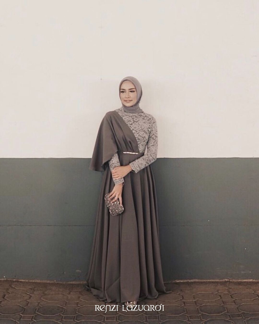 baju kondangan simple hijab dengan model maxi dress
