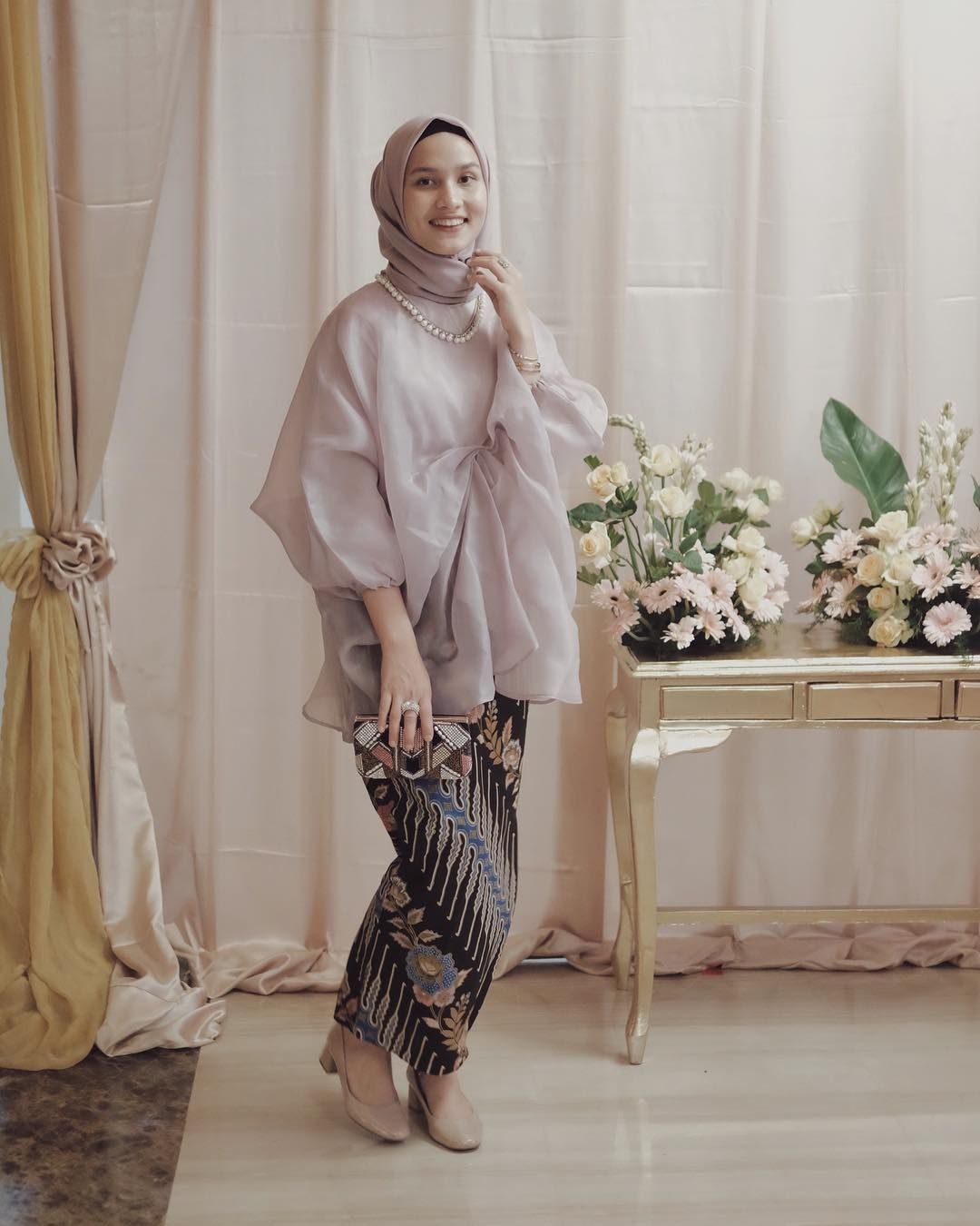 baju kondangan simple hijab dengan warna pastel