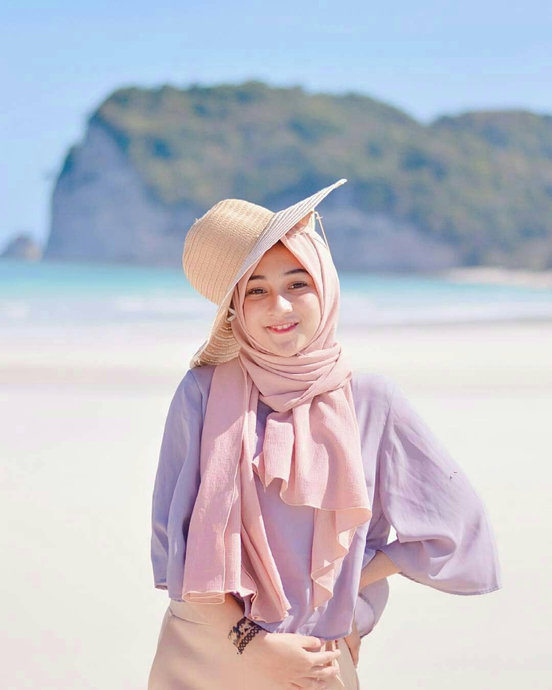 Outfit Ke Pantai - langkung.com