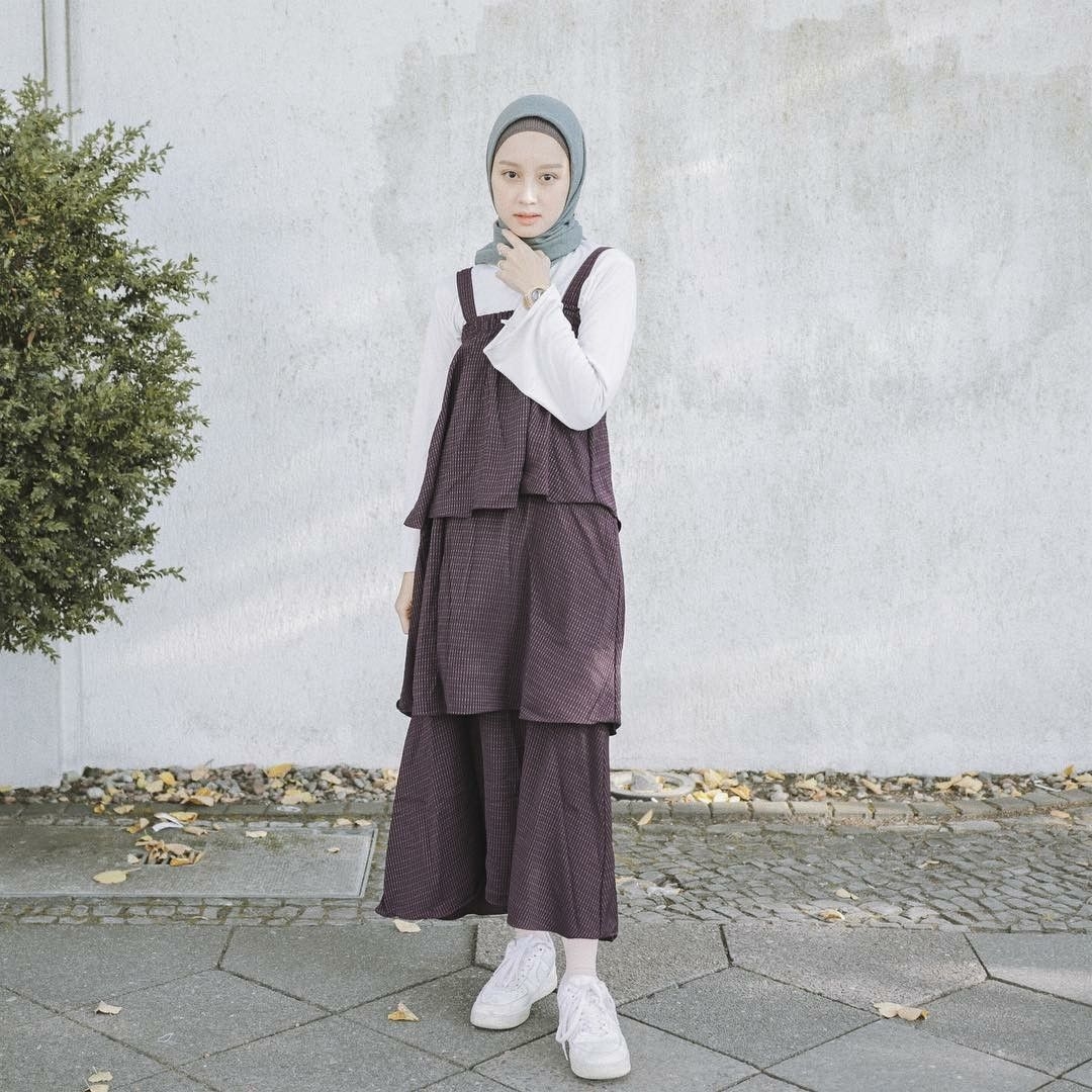 Style baju hijab simple yang kasual