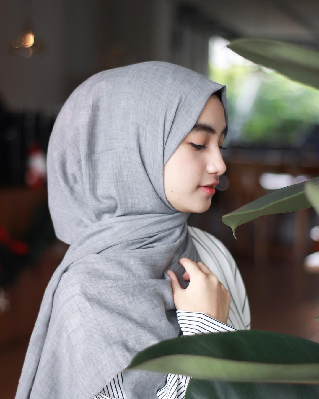 tutorial hijab pashmina satin untuk kuliah