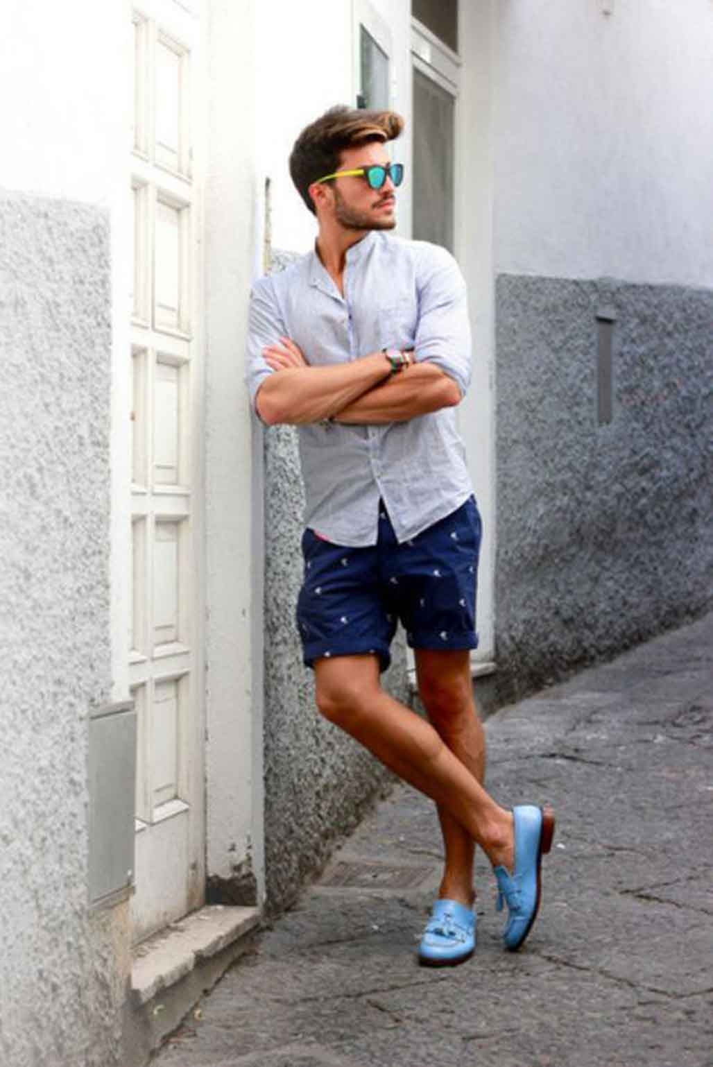 what are the perfect shoes to wear with shorts mens