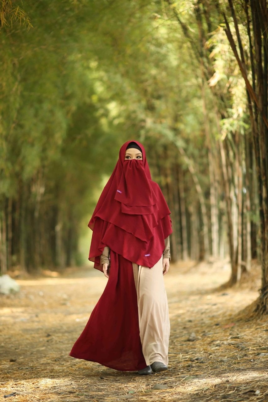 modern dan elegan inilah baju pengantin muslimah bercadar