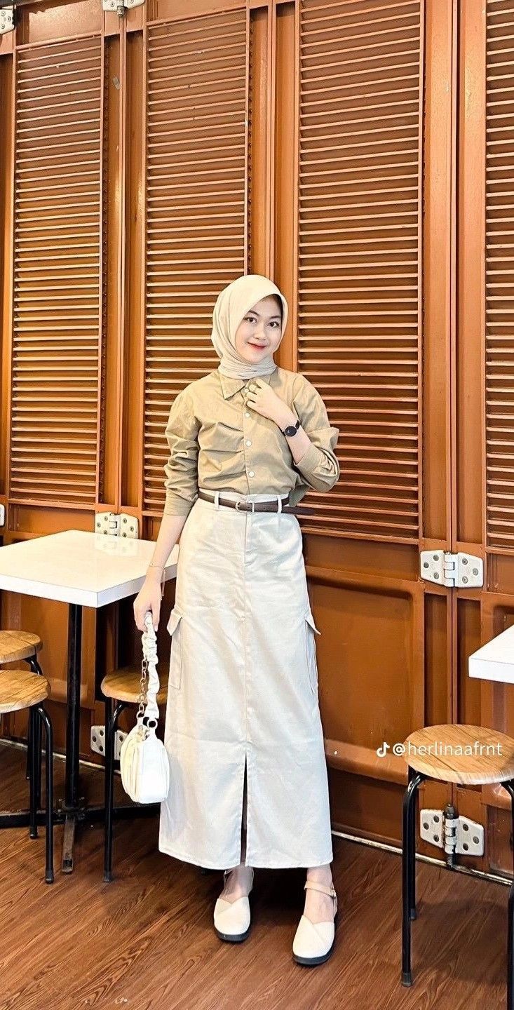 Inspirasi Outfit Hijab Buat Hangout Biar Tampil Kece