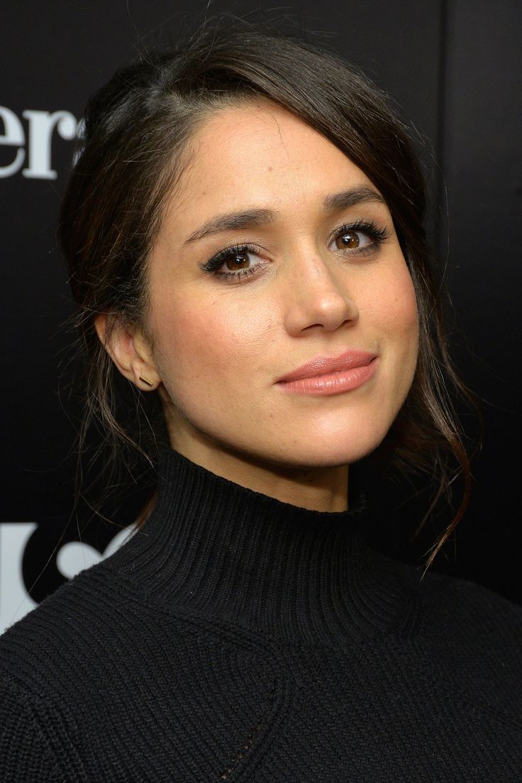 Meghan Markle surprend avec un eyeliner violet